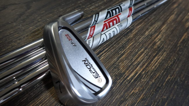 EPON AF-305、TRUE TEMPER S200の画像
